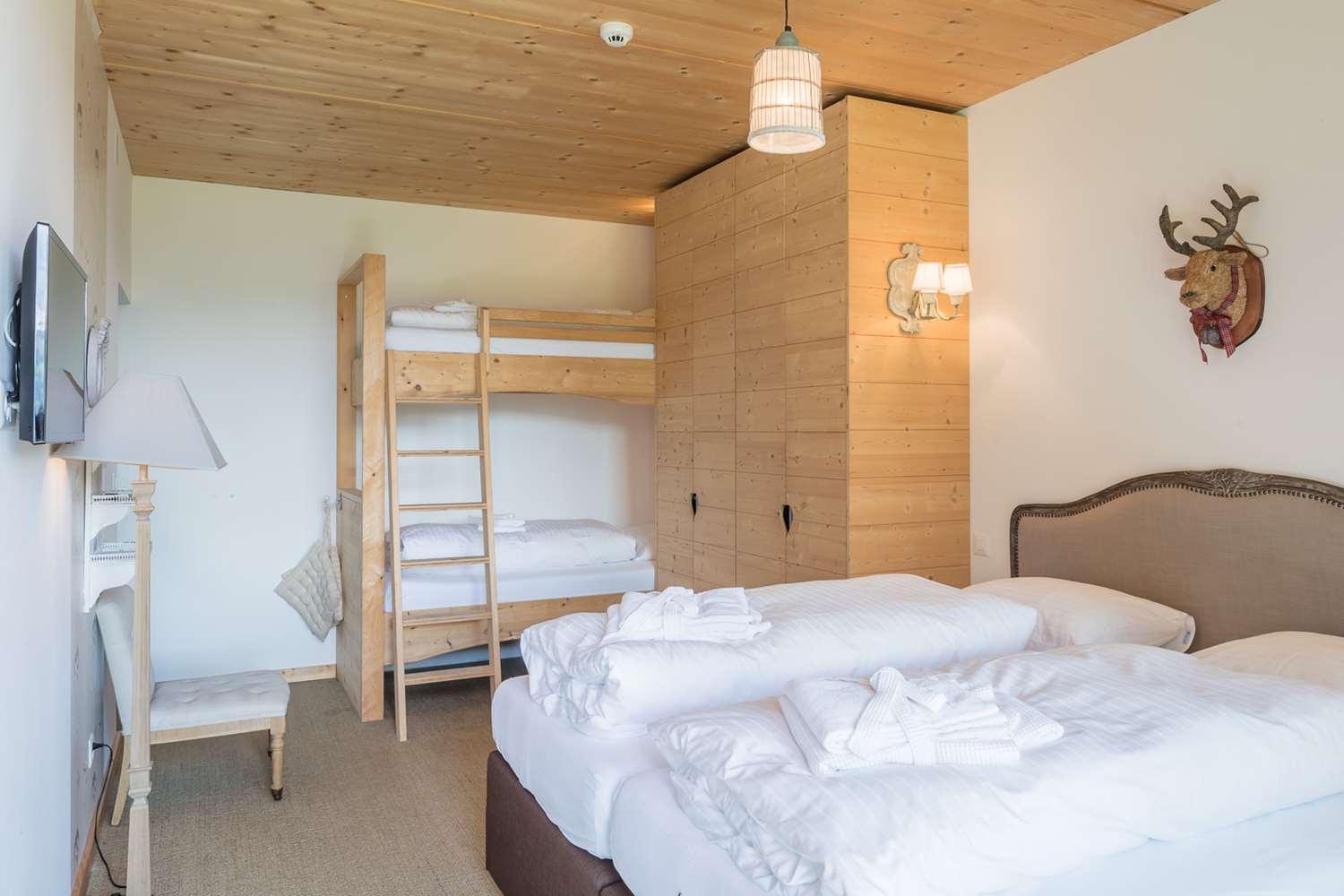 Rinderberg Swiss Alpine Lodge Zweisimmen Ngoại thất bức ảnh