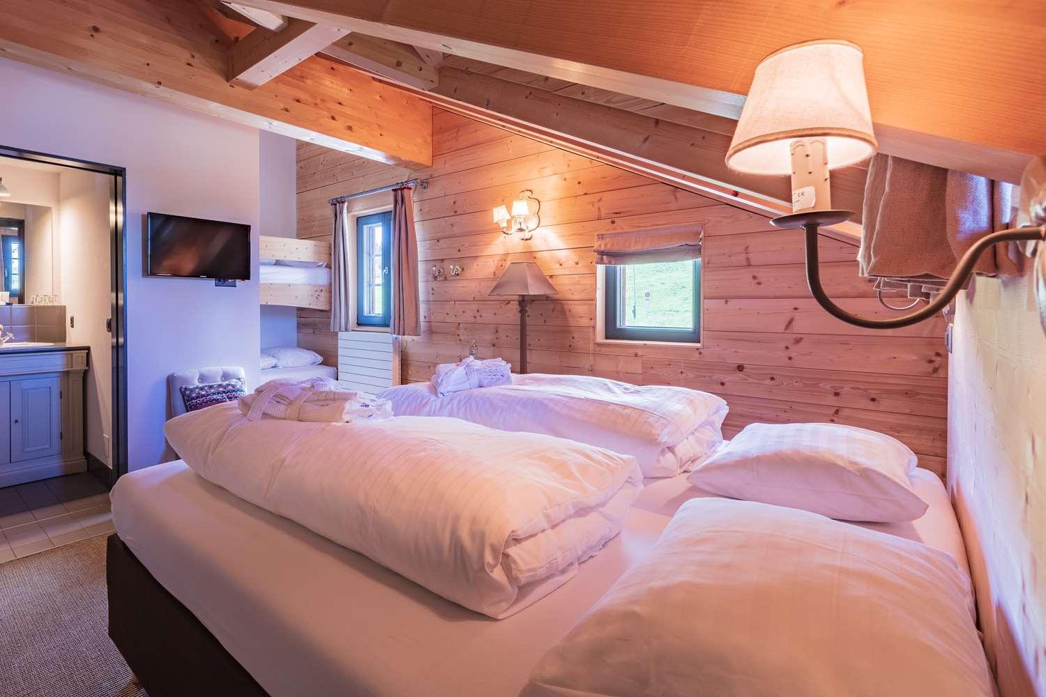 Rinderberg Swiss Alpine Lodge Zweisimmen Ngoại thất bức ảnh