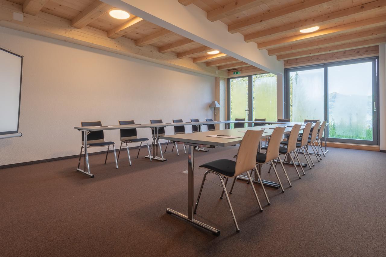 Rinderberg Swiss Alpine Lodge Zweisimmen Ngoại thất bức ảnh