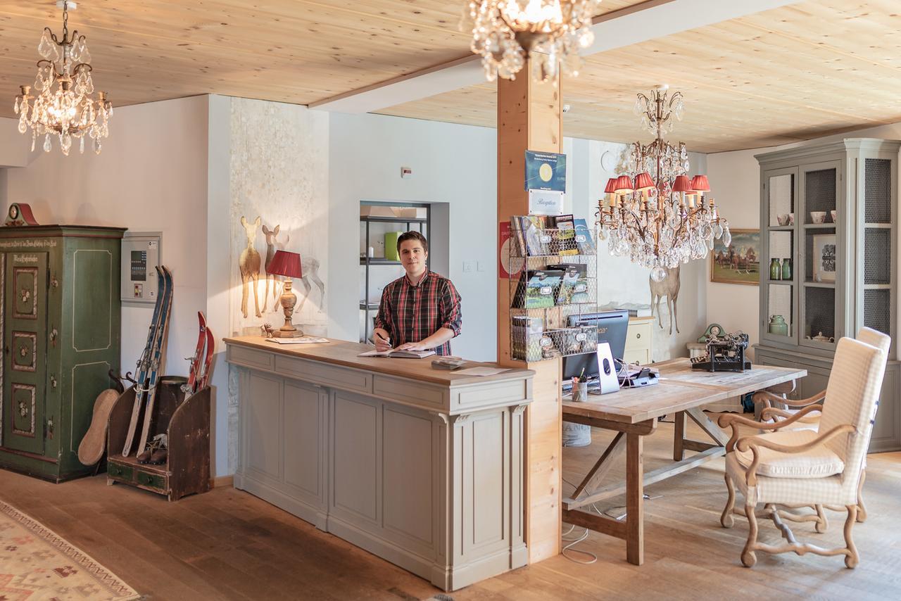 Rinderberg Swiss Alpine Lodge Zweisimmen Ngoại thất bức ảnh